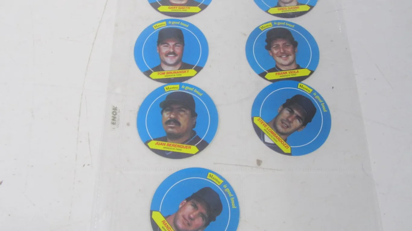 (7) 1988 Collector's Edition Master Bread MN Twin Cards