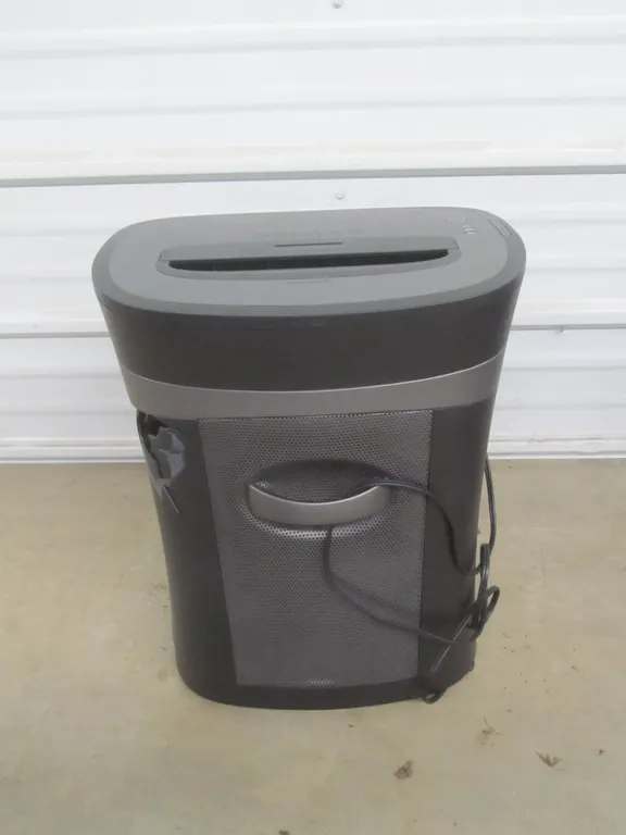 OfficeMax Paper Shredder