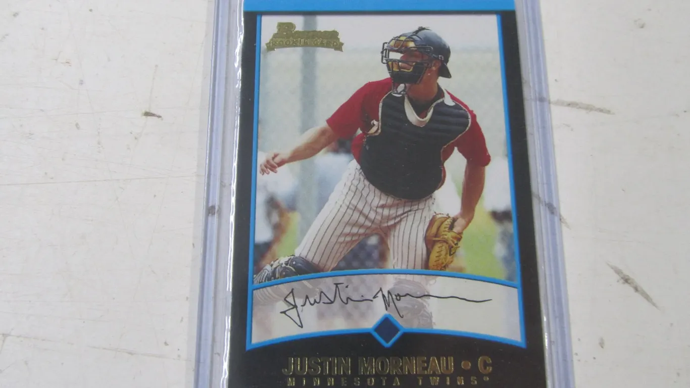2001 Topps Bowman Justin Morneau Rookie Card