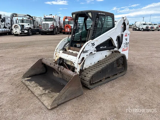 2000 Bobcat T190 Compact Track Loader
