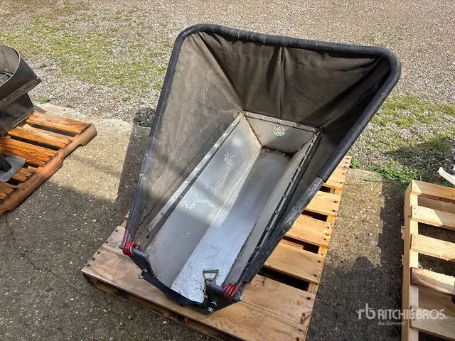 Aluminum 10" Auger Hopper