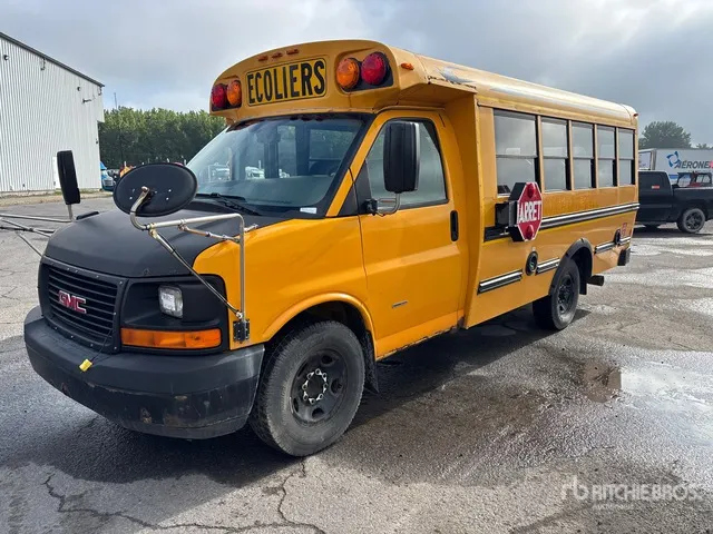 2012 GMC Savana G3500 19-Seat School Bus