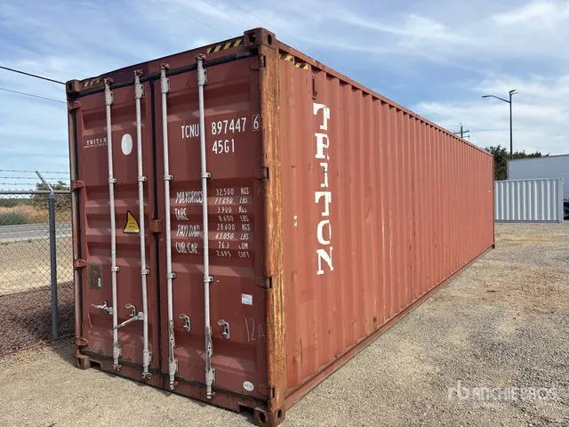 2010 40 ft High Cube Storage Container