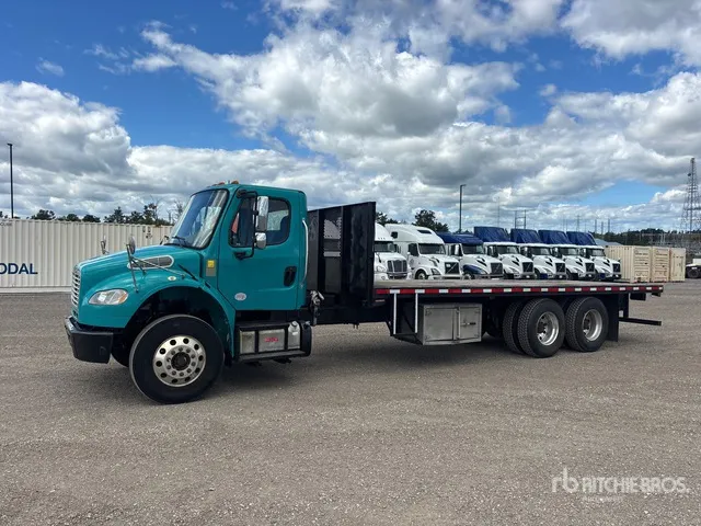 2018 Freightliner M2 106 6x4 Flatbed Truck