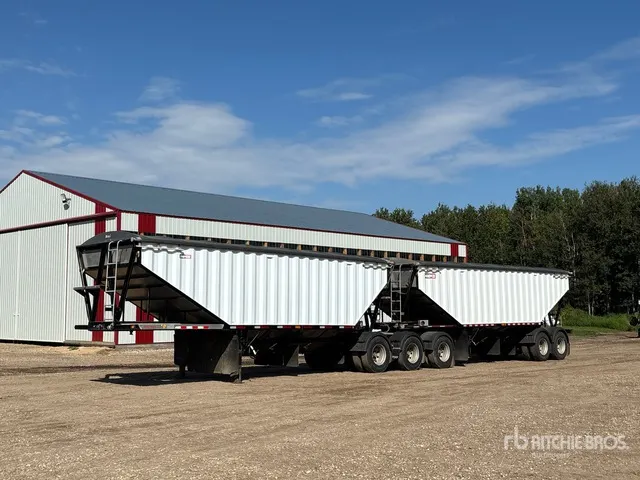 2012 Doepker Super B-Train Grain Trailer