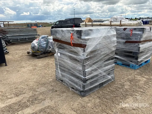 Quantity of Plastic Pallets
