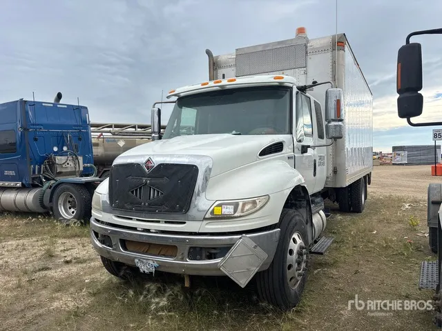 2013 International 4300 SBA DuraStar 4x2 Van Truck (Inoperable)