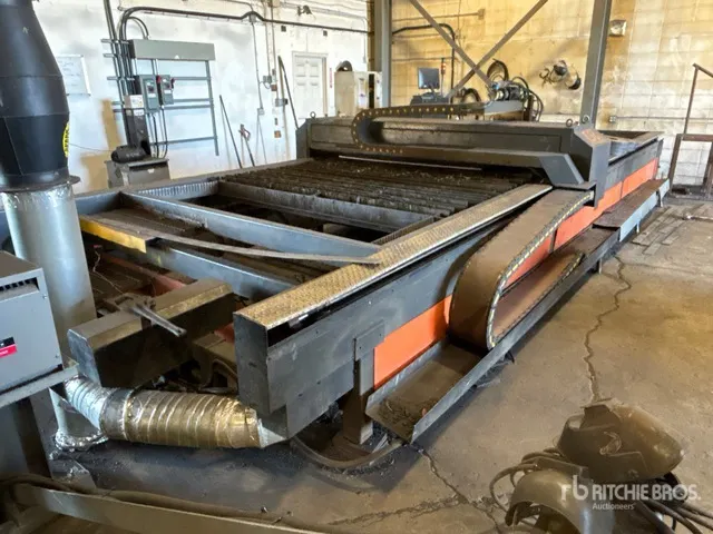 2003 CR Electronic HD6-20 320 A Plasma Cutter