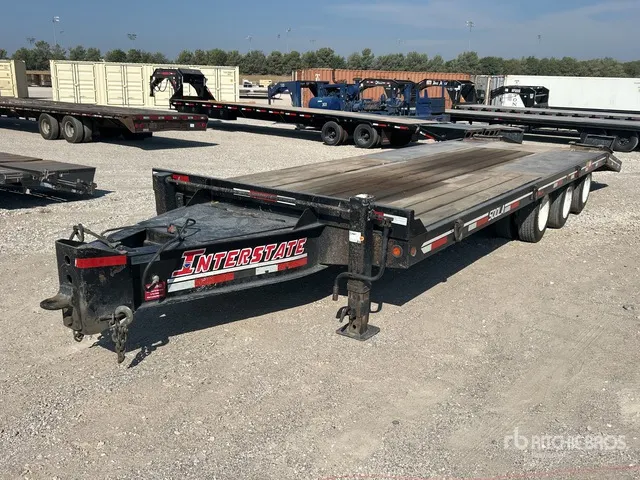 2021 Interstate 50DLA 30 ft Tri/A Equipment Trailer