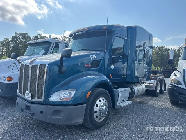 2016 Peterbilt 579 6x4 T/A Sleeper Truck Tractor (Inoperable)