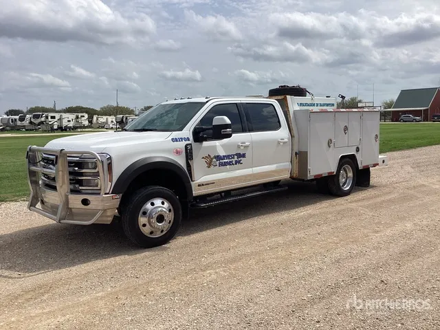 2025 Ford F-550 Lariat 4x4 Crew Cab Service Truck