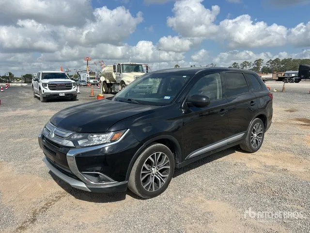 2018 Mitsubishi Outlander 4WD SUV