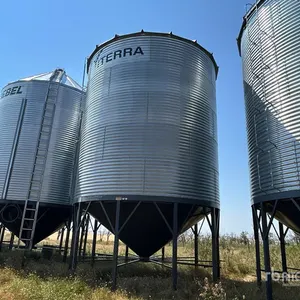 Cranfeild  +/- 4900 bu 5 Ring Hopper Grain Bin