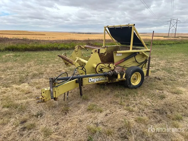 1979 Degelman R570S 54 in Paddle Rock Picker