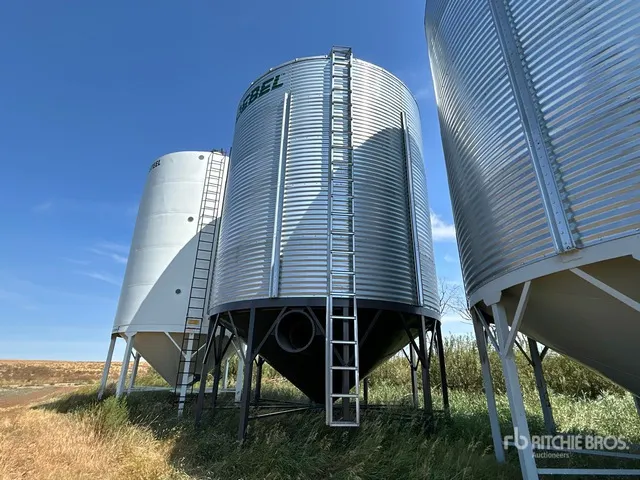 +/- 4900 bu 5 Ring Hopper Goebel Bin On Cranfeild Hopper Bottom Grain Bin