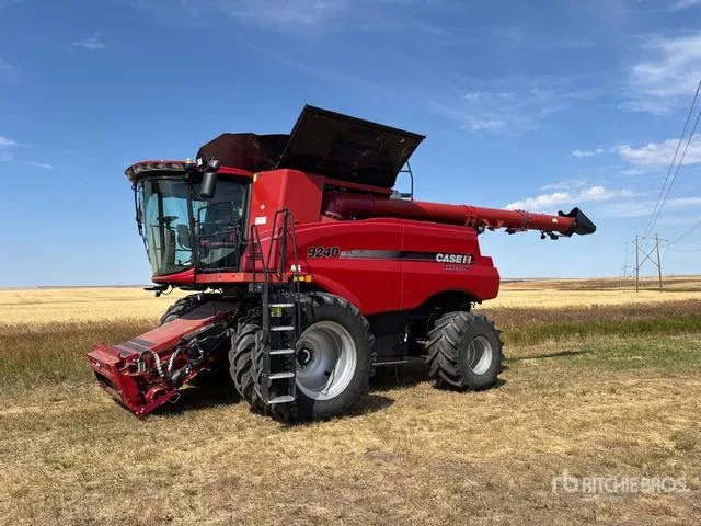 Case 9240 Combine Harvester