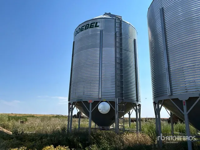 Goebel 8RP18-37-18 +/- 4900 bu 5 Ring Hopper Grain Bin
