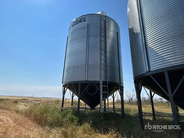 +/- 4900 bu 5 Ring Hopper Goebel Bin On Cranfield Hopper Bottom Grain Bin