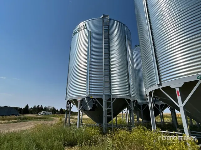 Goebel 8RP18-37-24 +/- 4900 bu 5 Ring Hopper Grain Bin