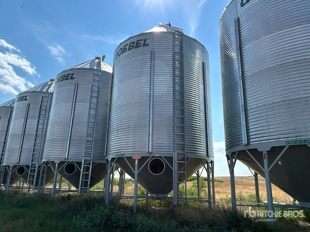 Goebel 8RP18-37-18 +/- 4900 bu 5 Ring Hopper Grain Bin