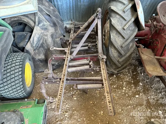 5 ft 6 in 3-Point Cultivator