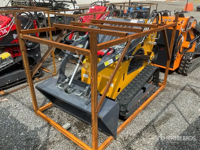 STARVOX Compact Track Loader