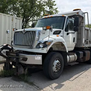 2013 International WorkStar dump truck