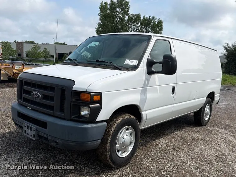 2014 Ford E-250 super duty utility van