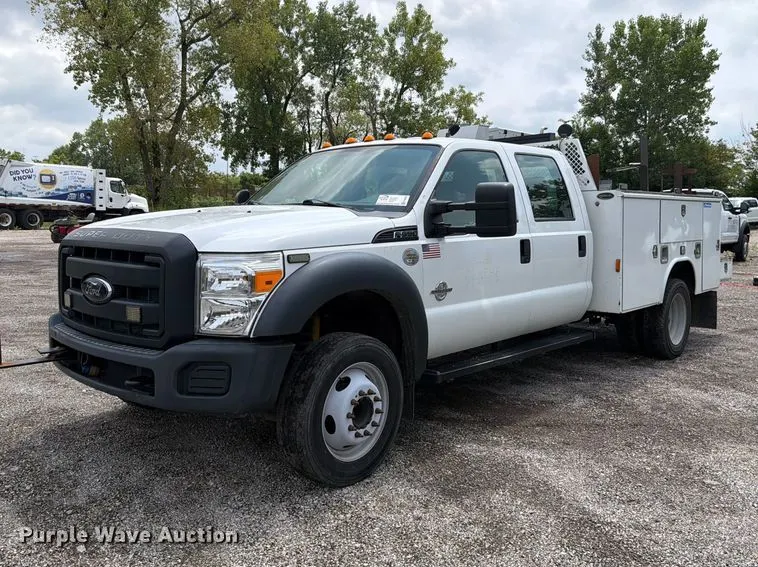 2012 Ford F550 Super Duty XL Crew Cab service truck