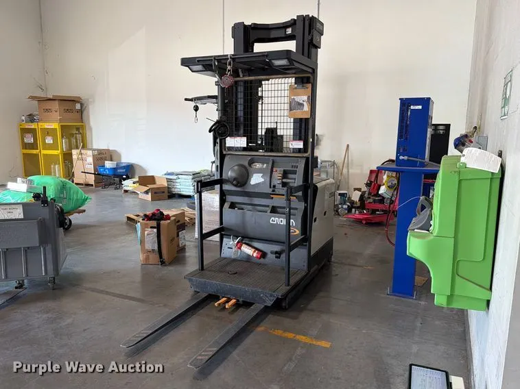 2019 Crown SP3520-30 order picker