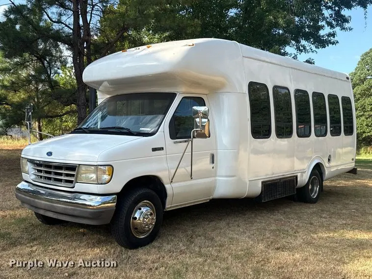 1994 Ford E350 shuttle bus
