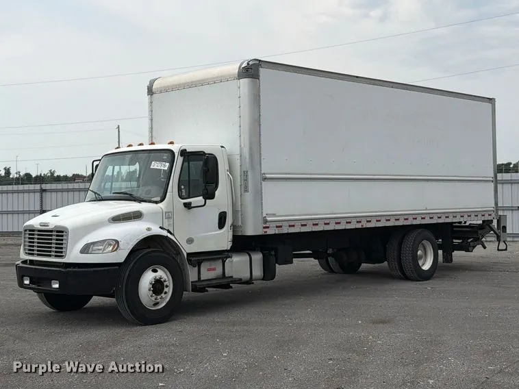 2018 Freightliner Business Class M2 box truck