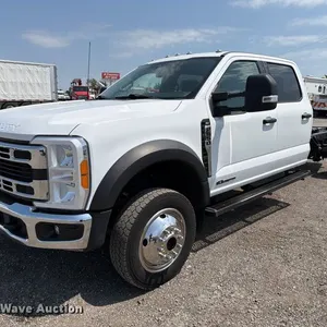 2023 Ford F550 super duty Crew Cab truck cab and chassis