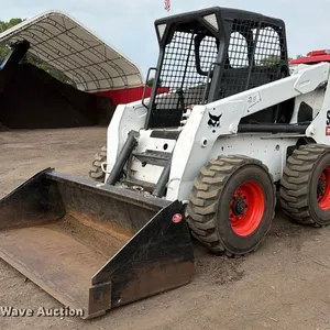 2005 Bobcat S220 skid steer loader