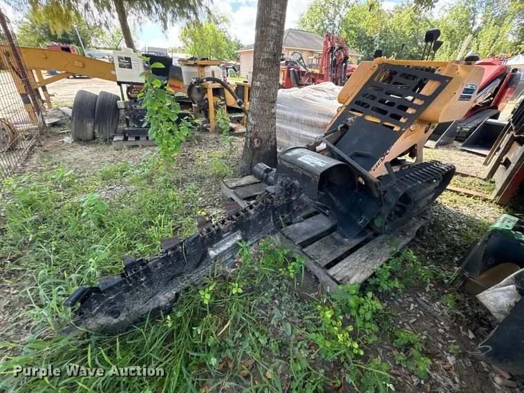 2008 Boxer 118 trencher