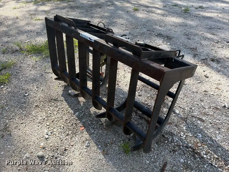 Skid steer grapple bucket