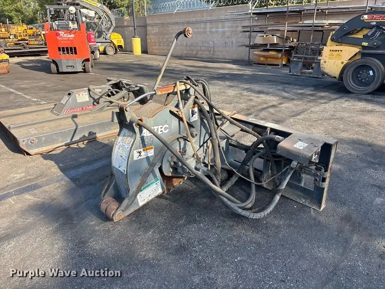Alitec PS9 skid steer rock saw