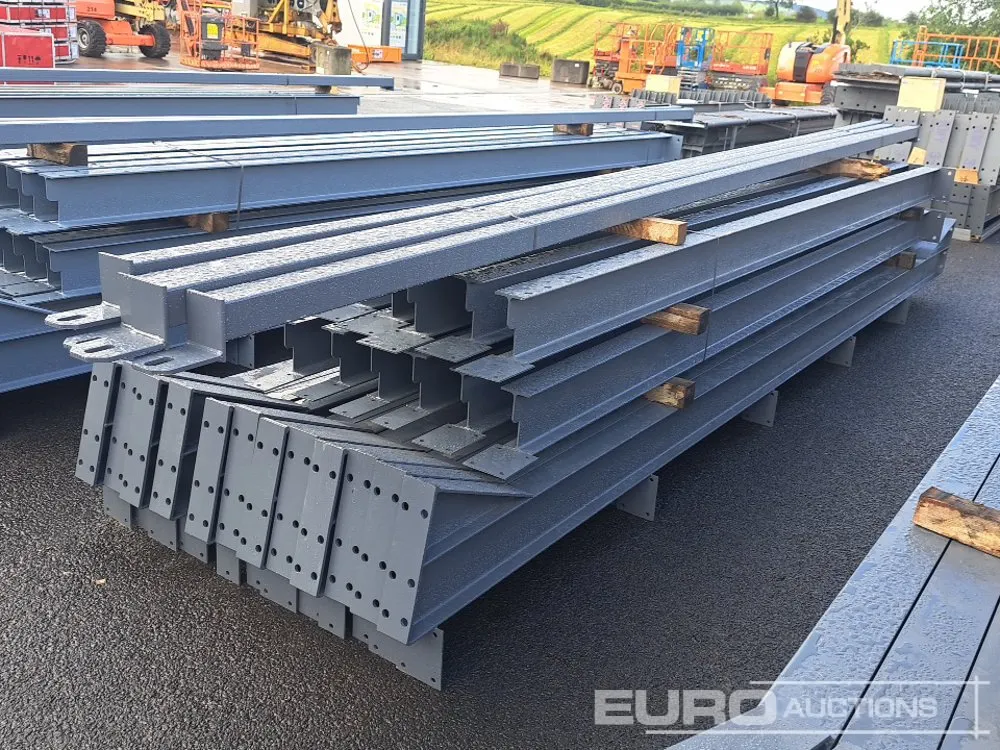 Unused 100' X 40'x 16.5' Steel Frame Building, 12.5 Roof Pitch, Purlin Cleats, Roof Bracing
