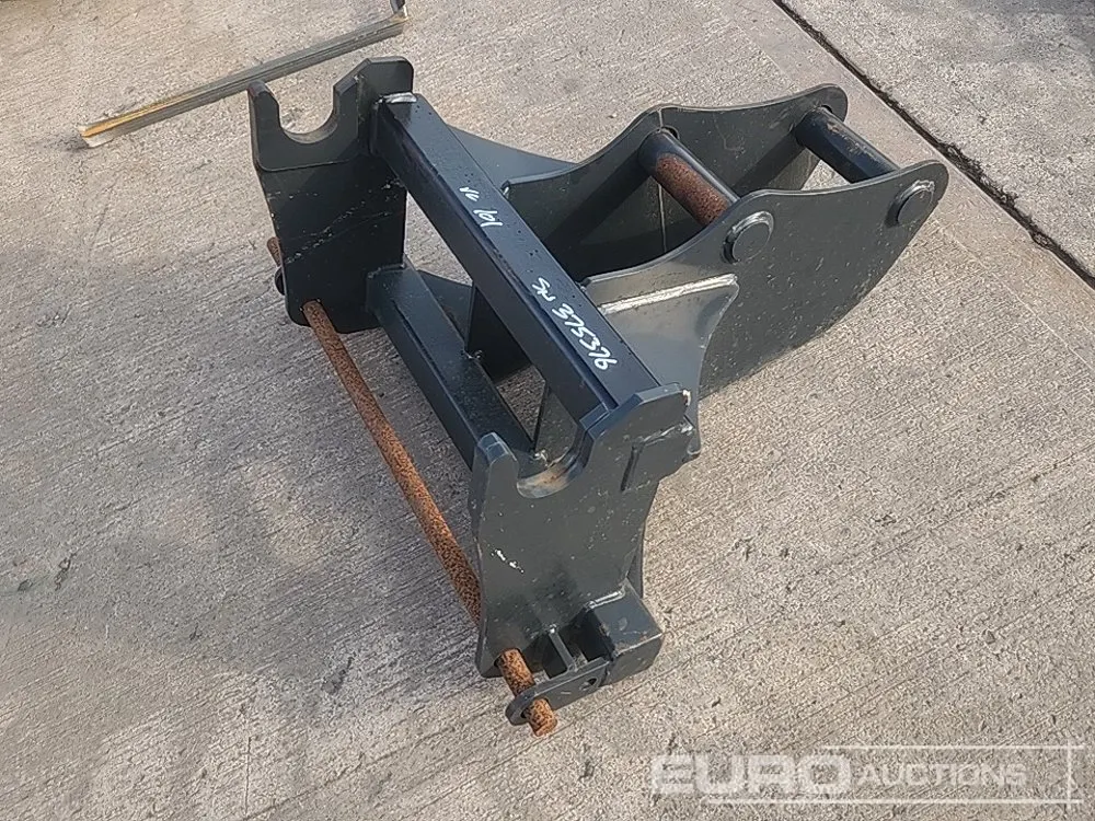Titus Excavator to Manitou Adaptor 60mm Pin to suit 10-12 Ton Excavator