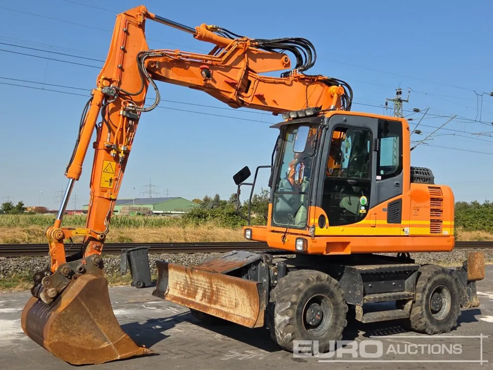 2014 Komatsu PW148-8