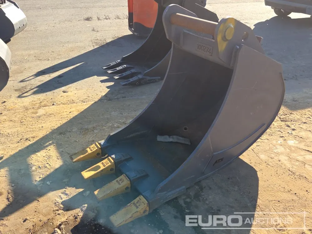 27" Digging Bucket to suit MS25