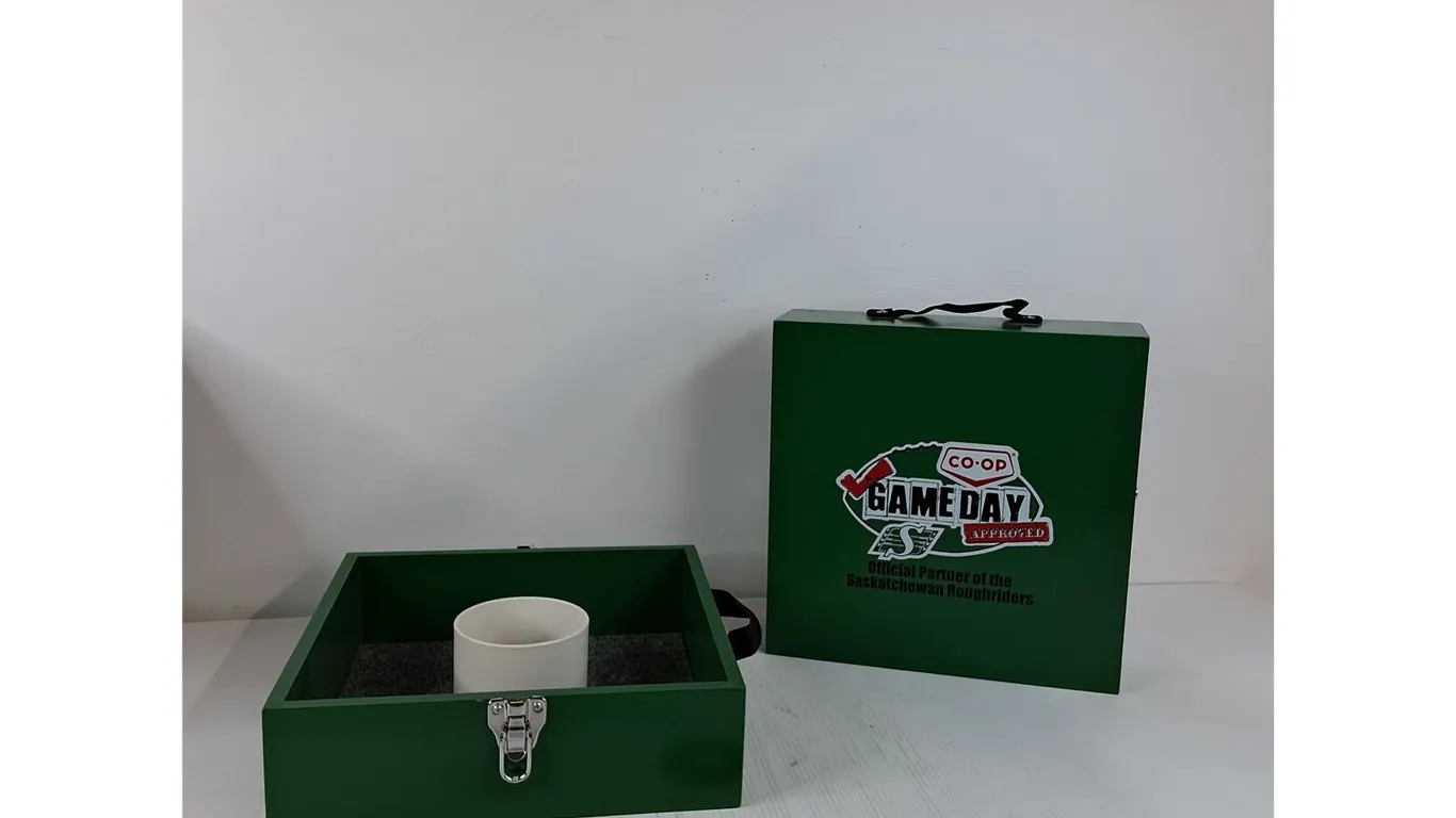 Washer Toss Game Set Roughrider Themed ( as is)