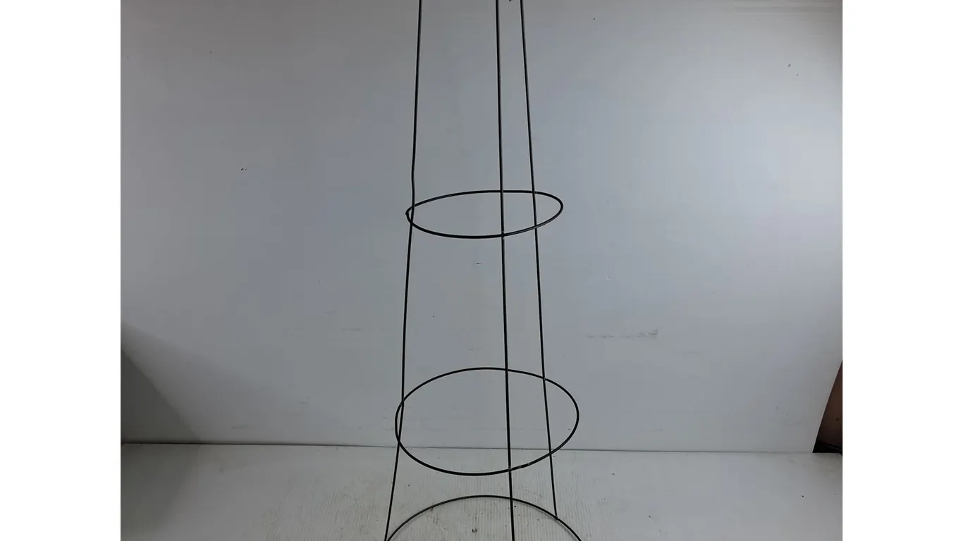 Tomato Cage, Pickup Only