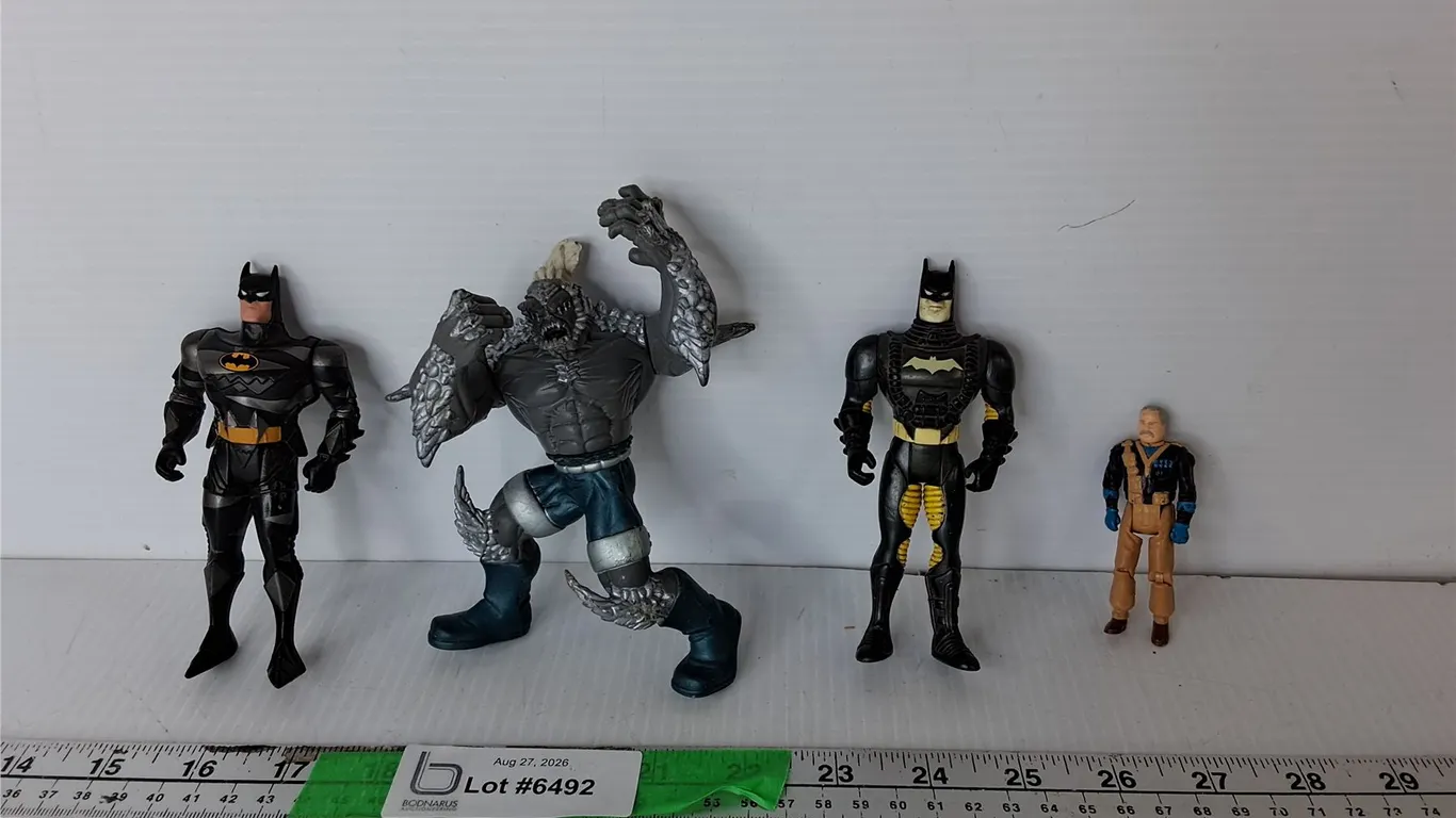 Mostly DC/Batman Figurines Up to 5.5"