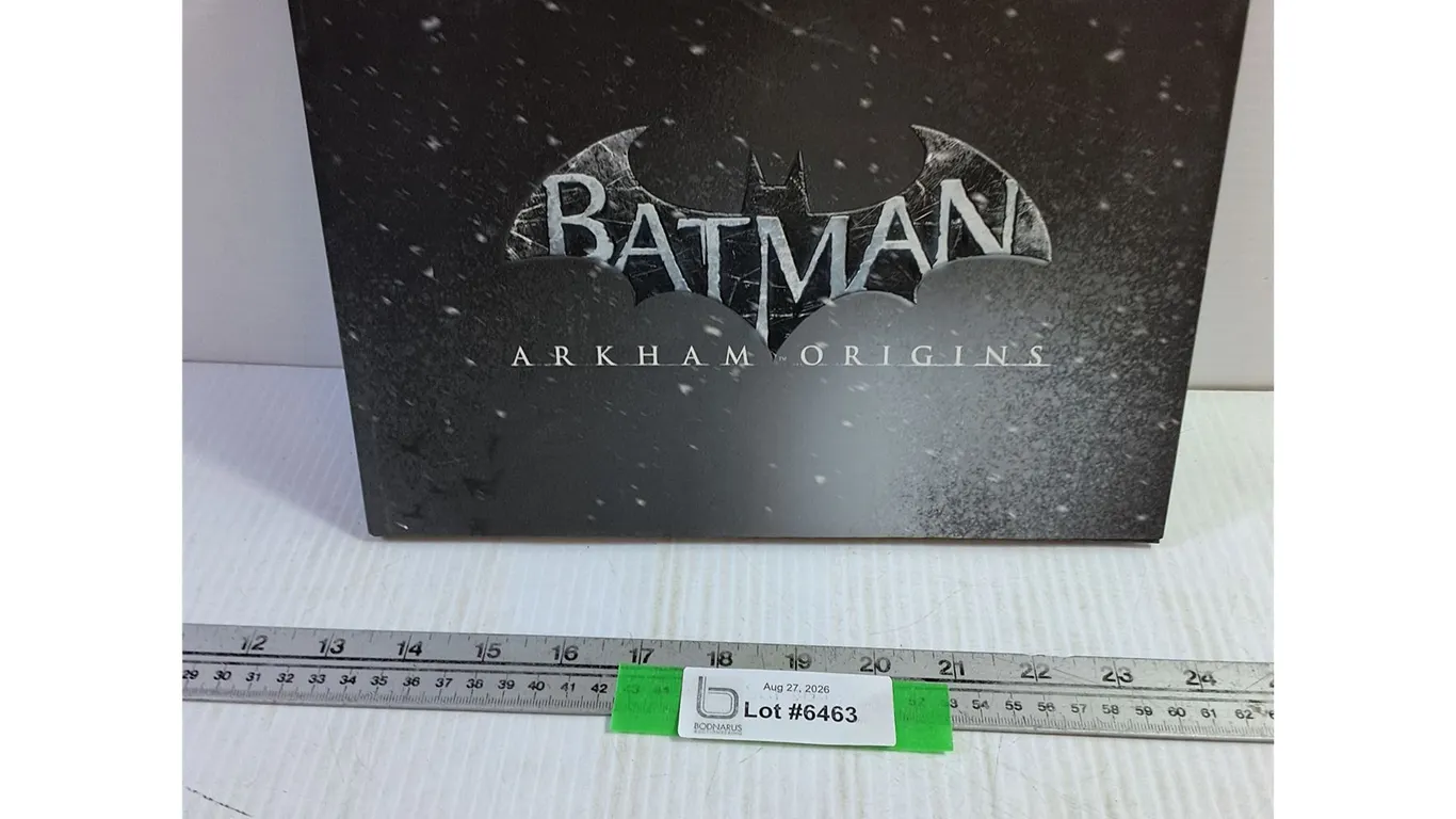 Batman Arkham Origins Artbook