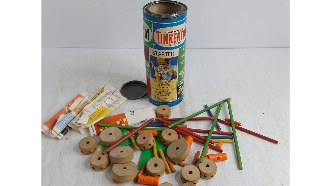 Vintage Tinkertoy Starter Kit