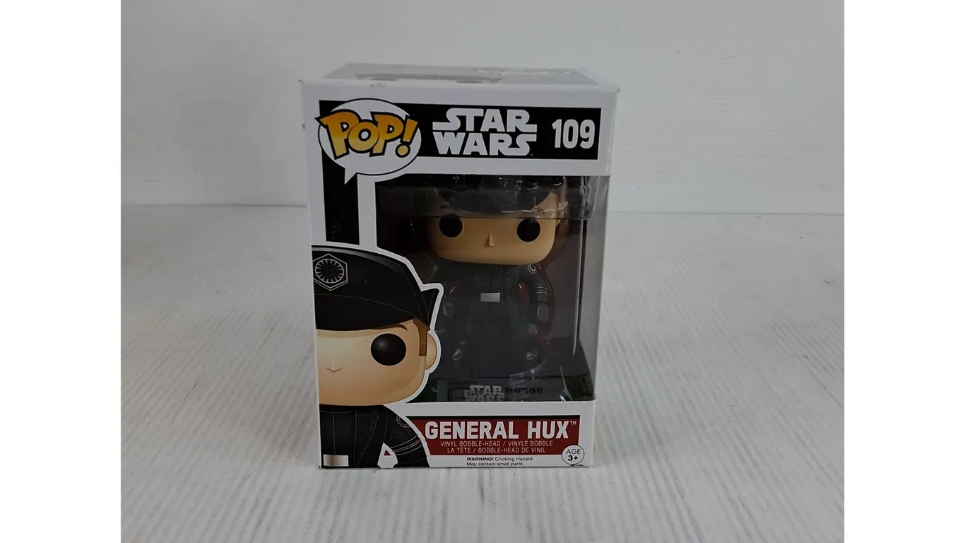 Star Wars Figurine 109 General Hux ( as is, cannot authenticate)