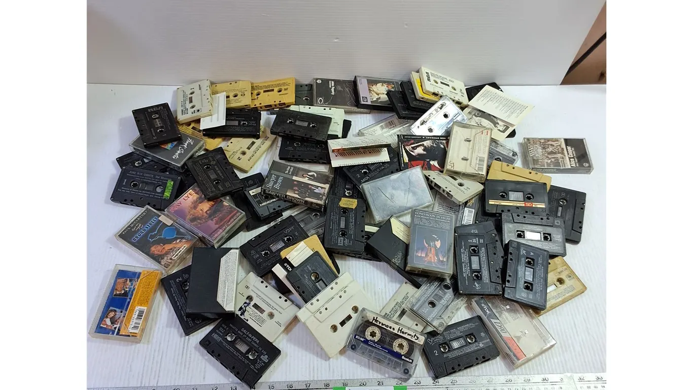 Bulk Cassette Tapes & Cases