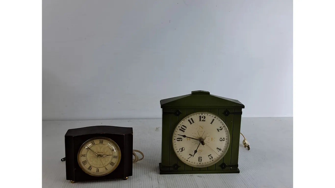 (2) Vintage Clocks (both power on, as is)