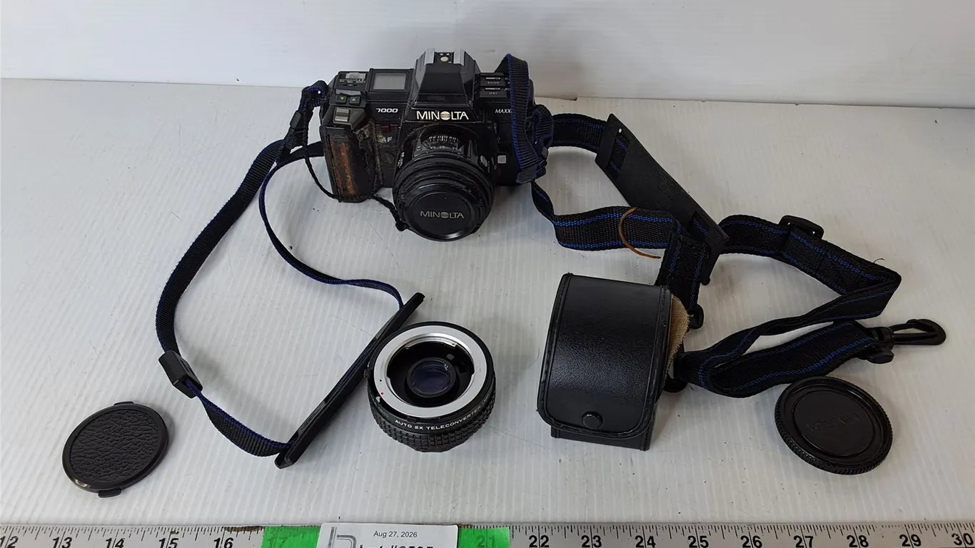 Minolta Maxxum 7000 Camera- As Is, Teleconverter & French Manual